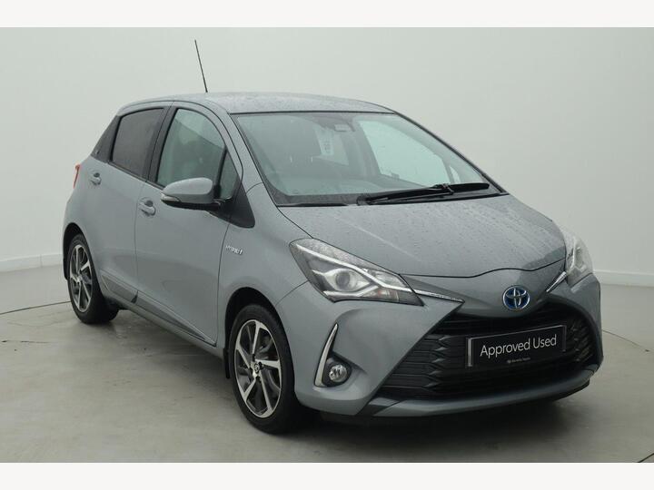 Toyota Yaris 1.5 VVT-h Y20 Bi-tone E-CVT Euro 6 (s/s) 5dr