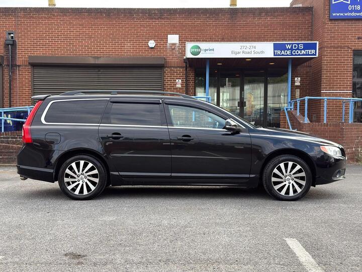 Volvo V70 1.6 T4 SE Lux Estate 5dr Petrol Manual Euro 5 (180 Ps)