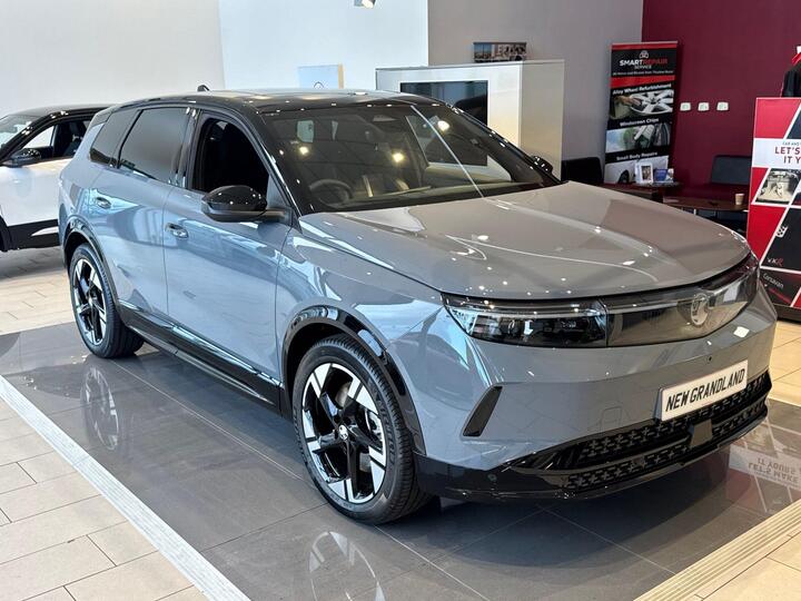 Vauxhall Grandland Electric 73kWh Ultimate Auto 5dr