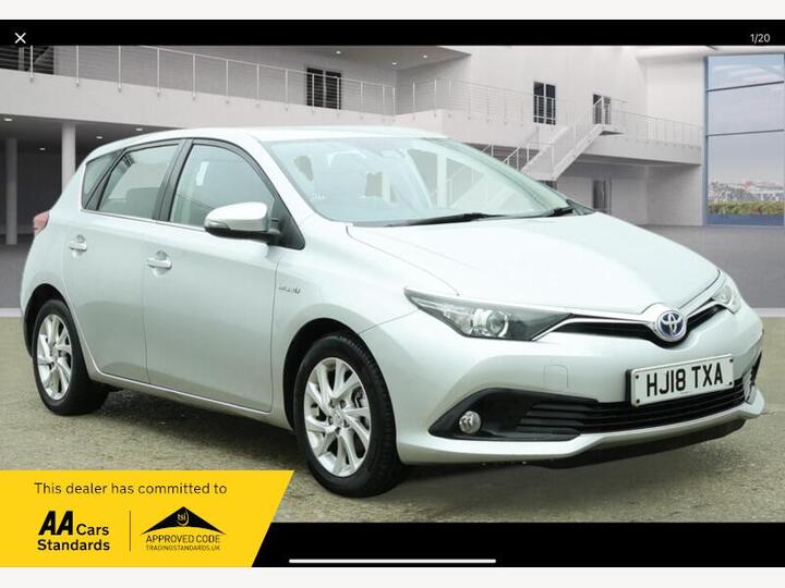 Toyota Auris 1.8 VVT-h Icon Tech CVT Euro 6 (s/s) 5dr Toyota Auris 1.8 VVT-h Icon Tech CVT Euro 6 (s/s) 5dr