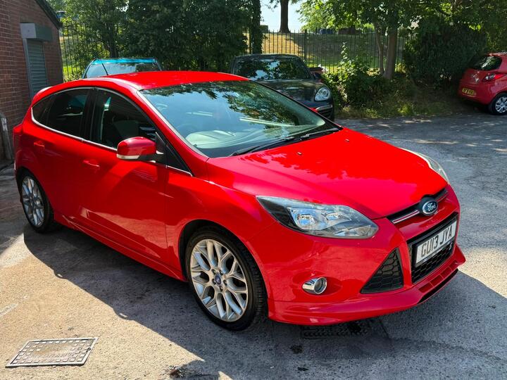 Ford Focus 1.0T EcoBoost Zetec S Euro 5 (s/s) 5dr