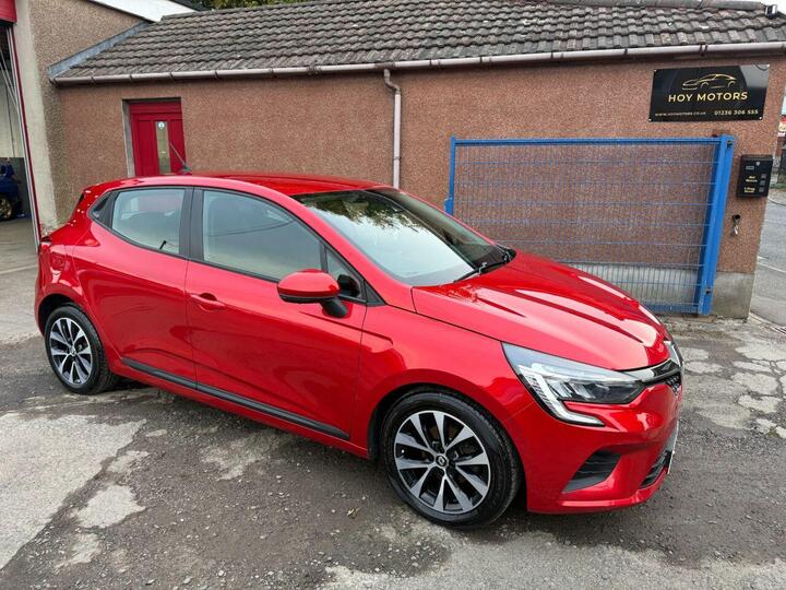 Renault CLIO 1.0 TCe Iconic Euro 6 (s/s) 5dr Renault CLIO 1.0 TCe Iconic Euro 6 (s/s) 5dr