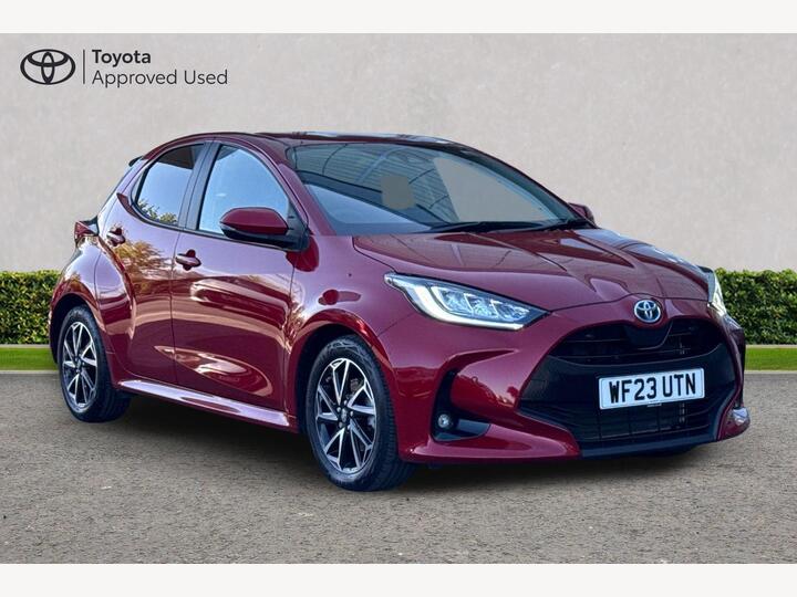 Toyota Yaris 1.5 VVT-h Design E-CVT Euro 6 (s/s) 5dr