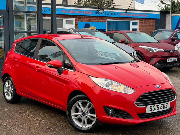 Ford Fiesta 1.25 Zetec Euro 6 5dr Ford Fiesta 1.25 Zetec Euro 6 5dr