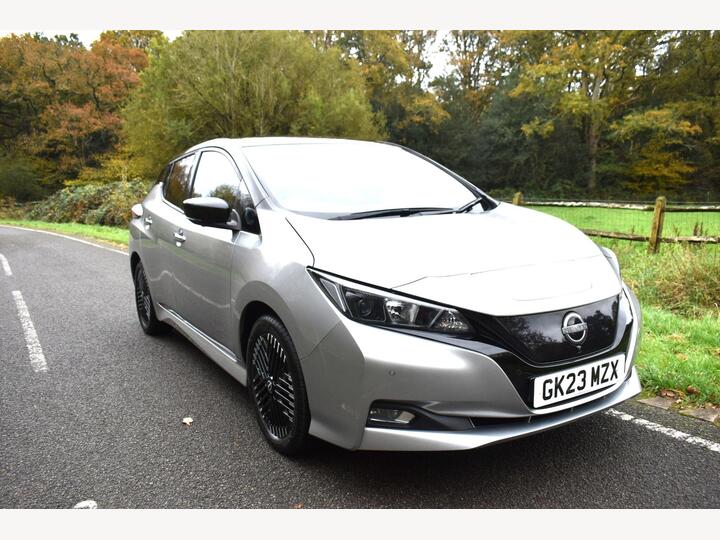 Nissan Leaf 39kWh N-Connecta Auto 5dr