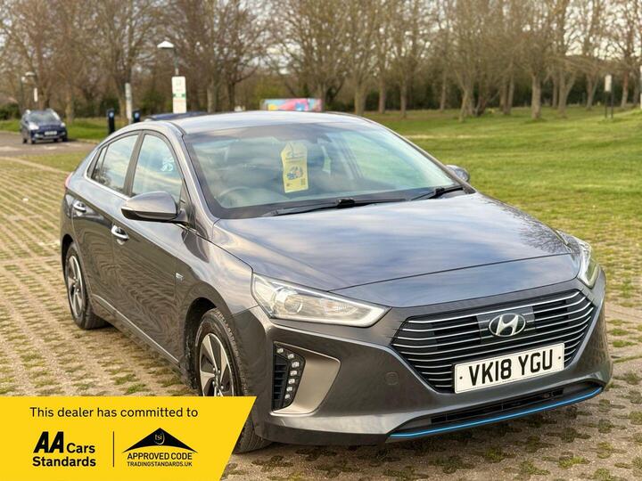 Hyundai IONIQ 1.6 H-GDi Premium DCT Euro 6 (s/s) 5dr Hyundai IONIQ 1.6 H-GDi Premium DCT Euro 6 (s/s) 5dr