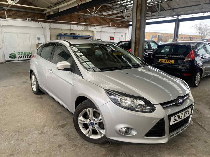 Ford Focus 1.6 Zetec Powershift Euro 5 5dr