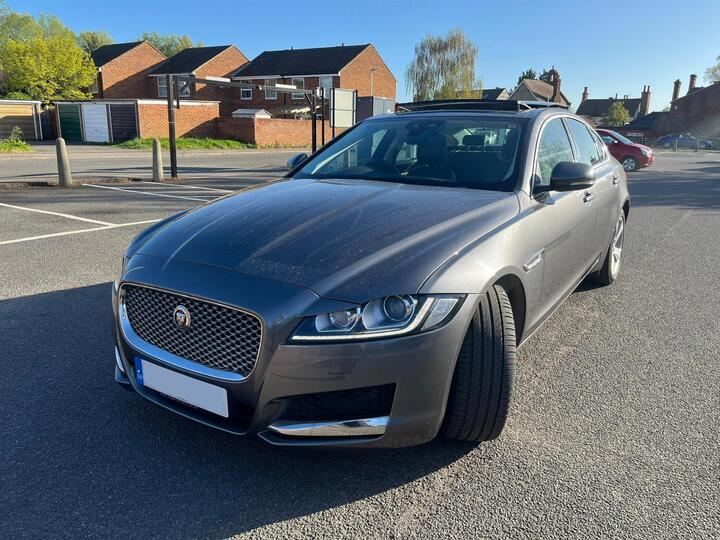 Jaguar XF 2.0d Portfolio Auto Euro 6 (s/s) 4dr