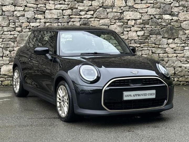 MINI Hatch 1.5C Exclusive Steptronic Euro 6 (s/s) 3dr