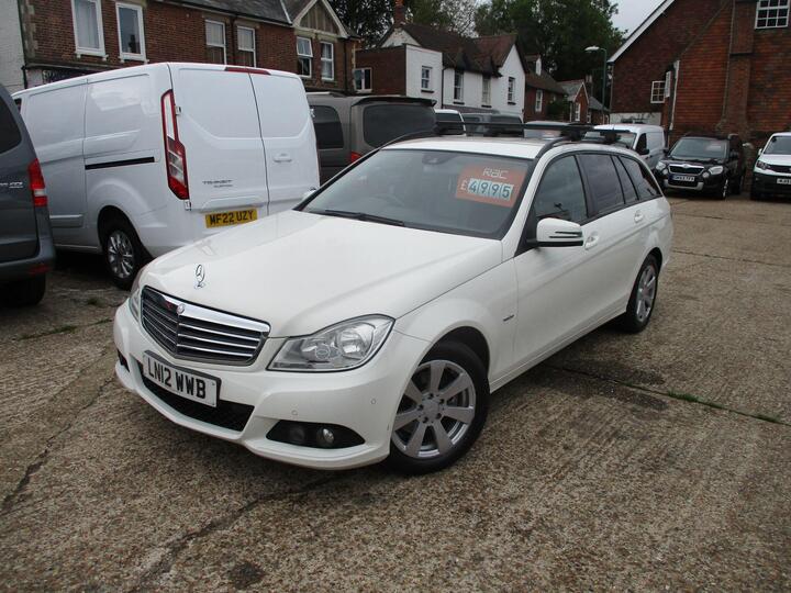 Mercedes-Benz C Class 1.8 C180 BlueEfficiency SE Edition 125 G-Tronic+ Euro 5 (s/s) 5dr