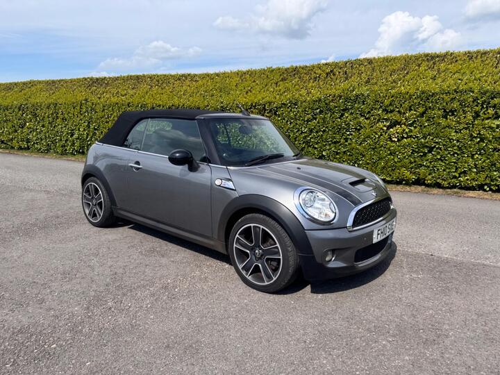 MINI Convertible 1.6 Cooper S Euro 5 (s/s) 2dr