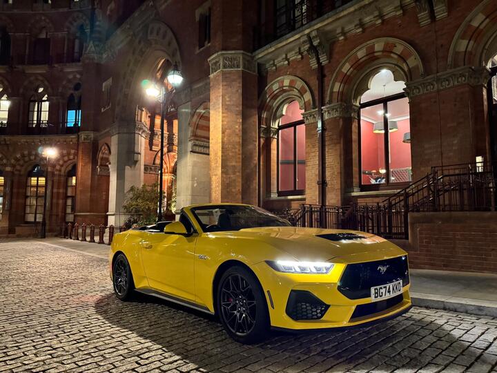 Ford Mustang 5.0 V8 GT SelShift Euro 6 2dr Ford Mustang 5.0 V8 GT SelShift Euro 6 2dr