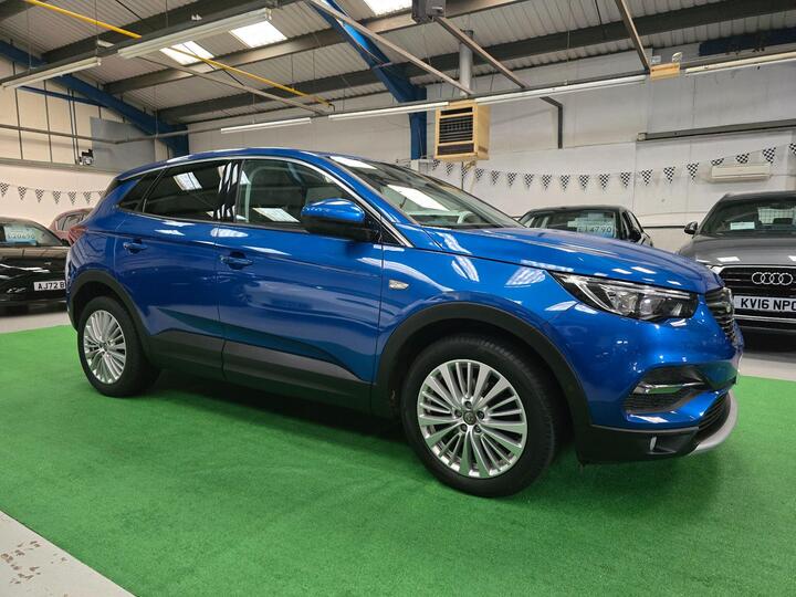 Vauxhall Grandland X 1.2 Turbo Tech Line Nav Euro 6 (s/s) 5dr