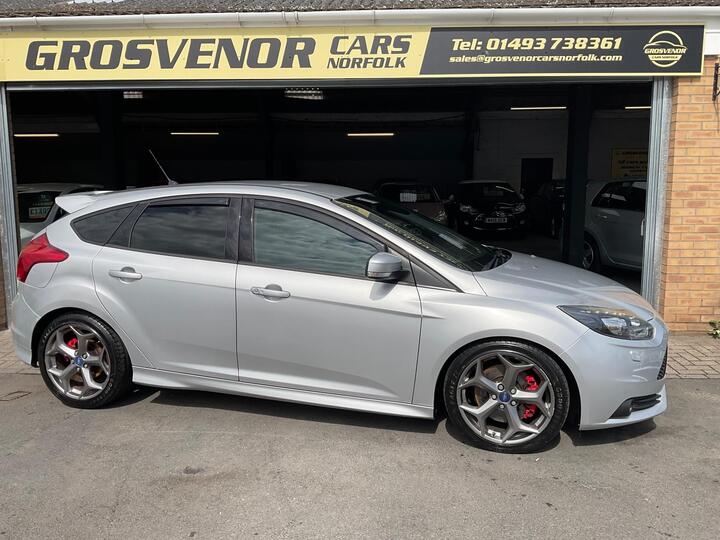 Ford Focus 2.0T EcoBoost ST-3 Euro 5 (s/s) 5dr