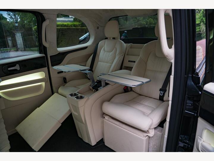 LEVC TX Vista Comfort Plus 5dr