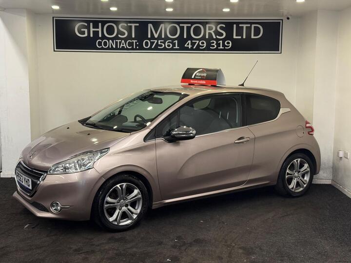 Peugeot 208 1.2 VTi Allure Euro 5 3dr