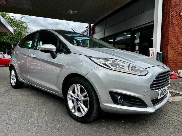 Ford Fiesta 1.25 Zetec Euro 6 5dr