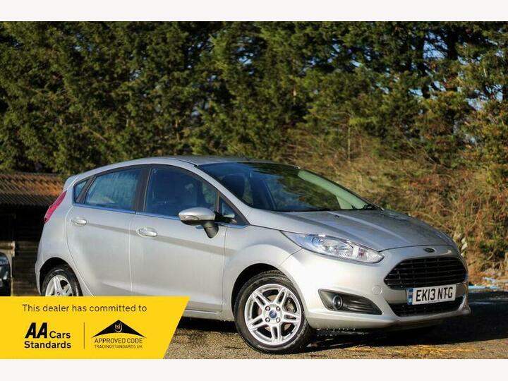 Ford Fiesta 1.6 Zetec Powershift Euro 5 5dr Ford Fiesta 1.6 Zetec Powershift Euro 5 5dr