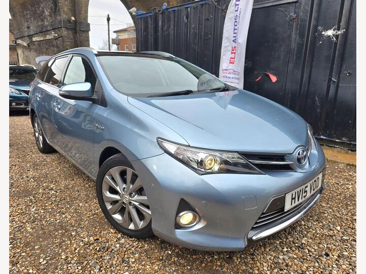 Toyota Auris 1.8 VVT-h Excel Touring Sports CVT Euro 5 (s/s) 5dr Toyota Auris 1.8 VVT-h Excel Touring Sports CVT Euro 5 (s/s) 5dr