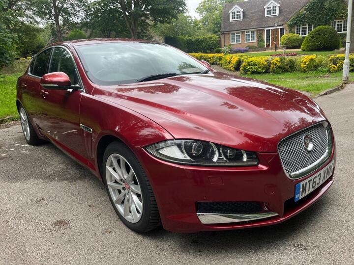 Jaguar XF 2.2d Premium Luxury Auto Euro 5 (s/s) 4dr