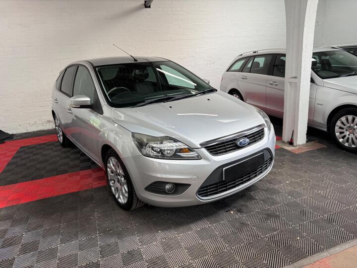 Ford Focus 1.6 Zetec 5dr