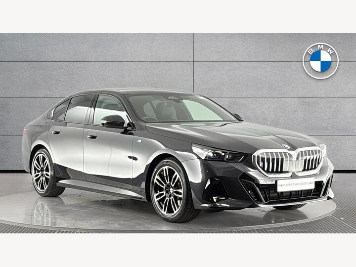 BMW 5 Series 2.0 520i MHT M Sport Steptronic Euro 6 (s/s) 4dr BMW 5 Series 2.0 520i MHT M Sport Steptronic Euro 6 (s/s) 4dr