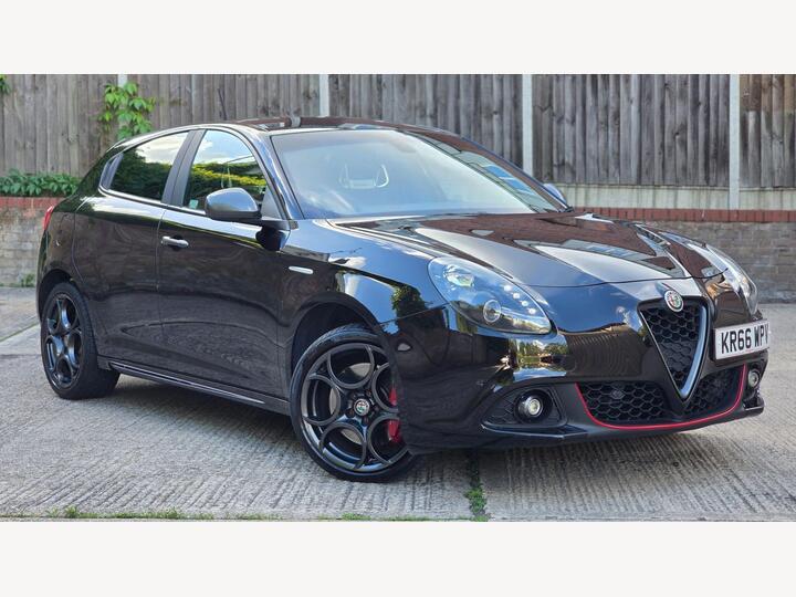 Alfa Romeo Giulietta 2.0 JTDM-2 Speciale TCT Euro 6 (s/s) 5dr Alfa Romeo Giulietta 2.0 JTDM-2 Speciale TCT Euro 6 (s/s) 5dr