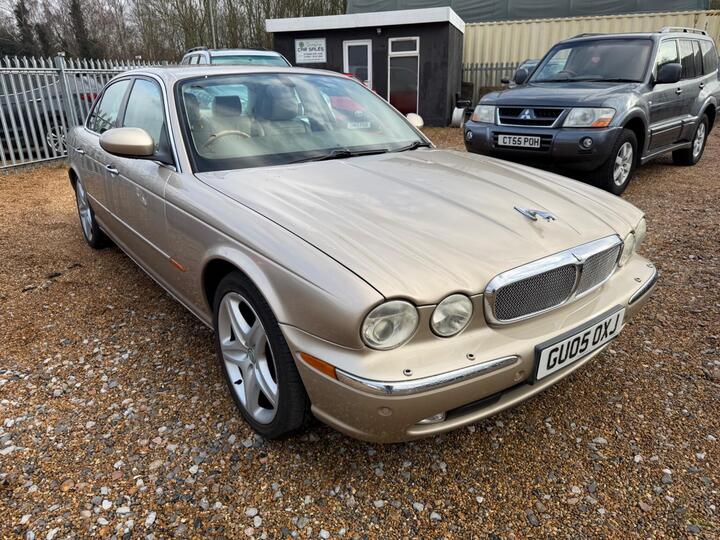 Jaguar XJ 3.0 XJ6 Sovereign 4dr