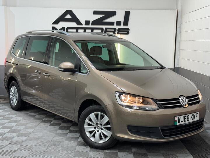Volkswagen Sharan 2.0 TDI SE DSG Euro 6 (s/s) 5dr Volkswagen Sharan 2.0 TDI SE DSG Euro 6 (s/s) 5dr