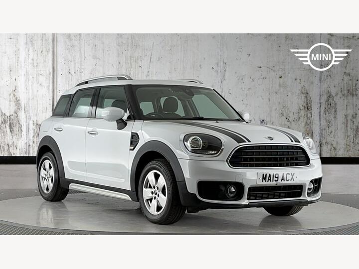 MINI Countryman 1.5 Cooper Classic Euro 6 (s/s) 5dr MINI Countryman 1.5 Cooper Classic Euro 6 (s/s) 5dr