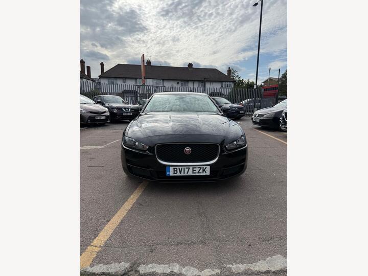 Jaguar Xe 2.0d Prestige Auto Euro 6 (s/s) 4dr