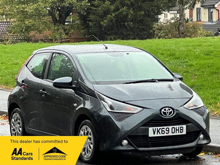 Toyota AYGO 1.0 VVT-i X-play Euro 6 5dr