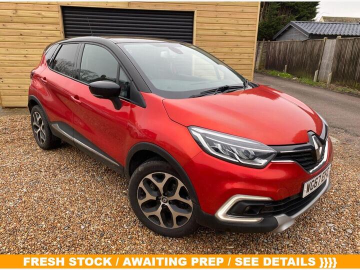Renault CAPTUR 0.9 TCe ENERGY Signature X Nav Euro 6 (s/s) 5dr Renault CAPTUR 0.9 TCe ENERGY Signature X Nav Euro 6 (s/s) 5dr