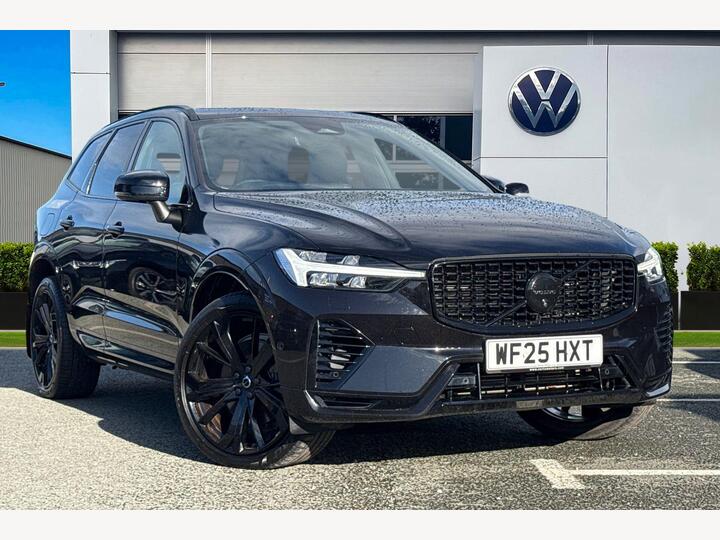 Volvo XC60 2.0h T8 18.8kWh Ultra Black Edition Auto AWD Euro 6 (s/s) 5dr