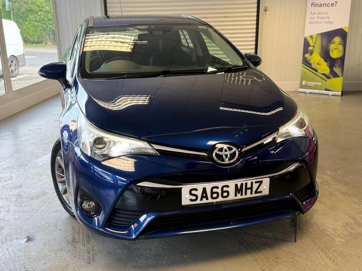 Toyota AVENSIS 1.8 V-Matic Business Edition Touring Sports Euro 6 5dr