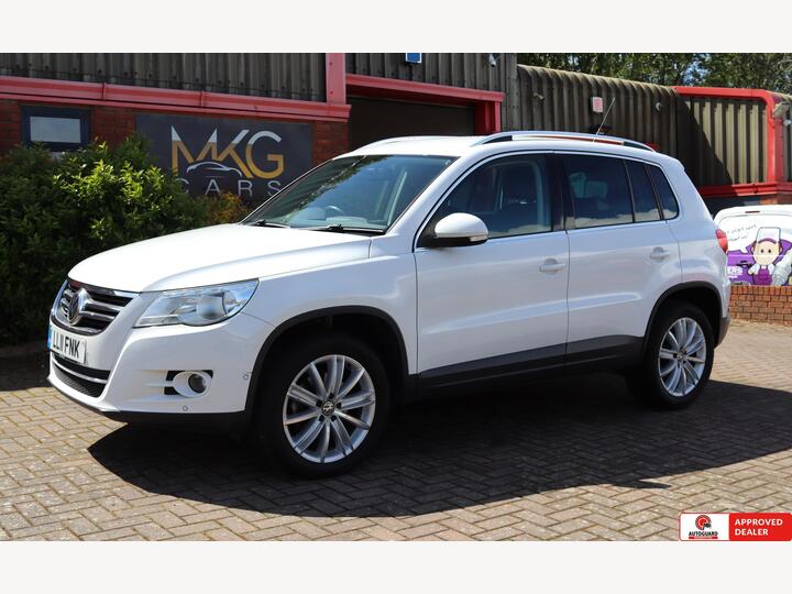 Volkswagen Tiguan 2.0 TDI Match DSG 4WD Euro 5 5dr