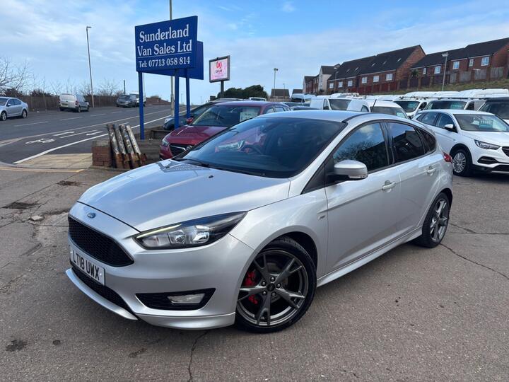 Ford Focus 1.0T EcoBoost ST-Line X Euro 6 (s/s) 5dr