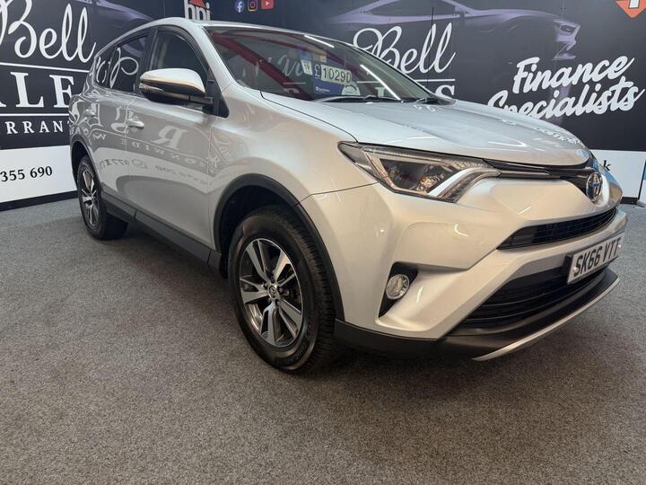 Toyota RAV4 2.0 D-4D Business Edition Euro 6 (s/s) 5dr