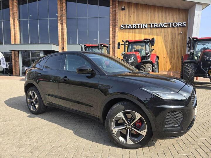 Jaguar E-Pace 2.0 D204 MHEV R-Dynamic SE Black Auto AWD Euro 6 (s/s) 5dr Jaguar E-Pace 2.0 D204 MHEV R-Dynamic SE Black Auto AWD Euro 6 (s/s) 5dr