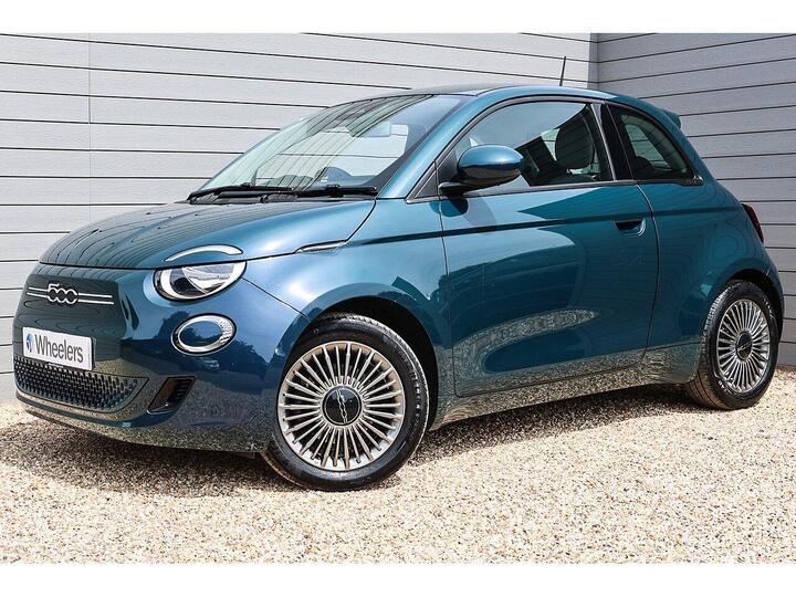 Fiat 500e 42kWh Icon Auto 3dr