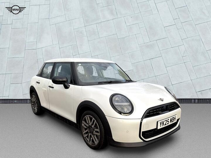 MINI Cooper 1.5C Classic Steptronic Euro 6 (s/s) 5dr