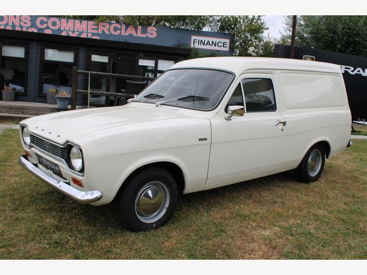 Ford Escort Mk1 Crew Van 1.3 4 Seater Crew Van 1972 Year Of Model