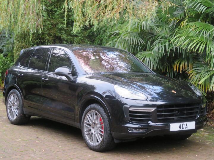 Porsche Cayenne 4.8T V8 Turbo TiptronicS 4WD Euro 6 (s/s) 5dr