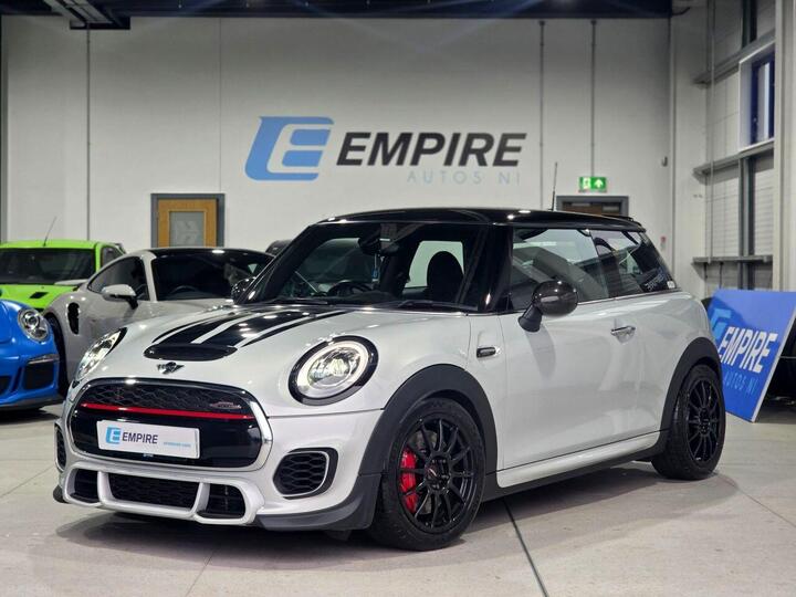 MINI HATCH COOPER 2.0L 3d  228 BHP