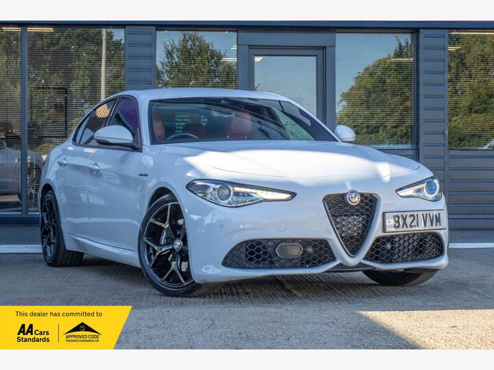 Alfa Romeo GIULIA 2.0T Veloce Auto Euro 6 (s/s) 4dr