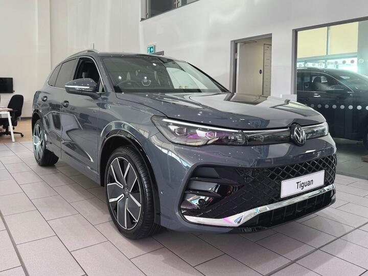 Volkswagen Tiguan 1.5 ETSI MHEV R-Line DSG Euro 6 (s/s) 5dr