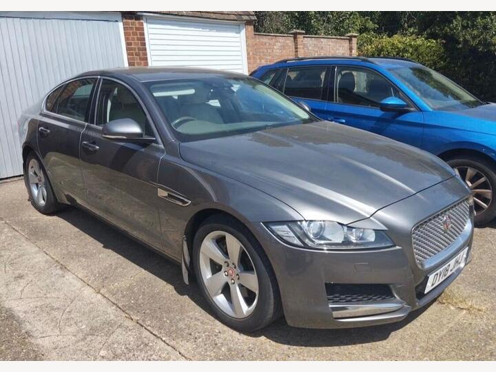 Jaguar XF 2.0d Portfolio Auto Euro 6 (s/s) 4dr