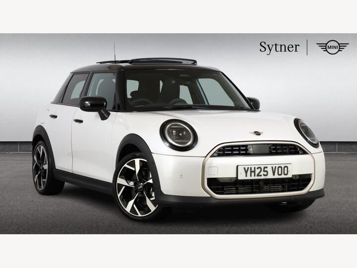 MINI Cooper 1.5C Exclusive Steptronic Euro 6 (s/s) 5dr