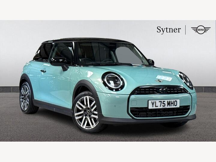 MINI Cooper 1.5C Classic Steptronic Euro 6 (s/s) 3dr
