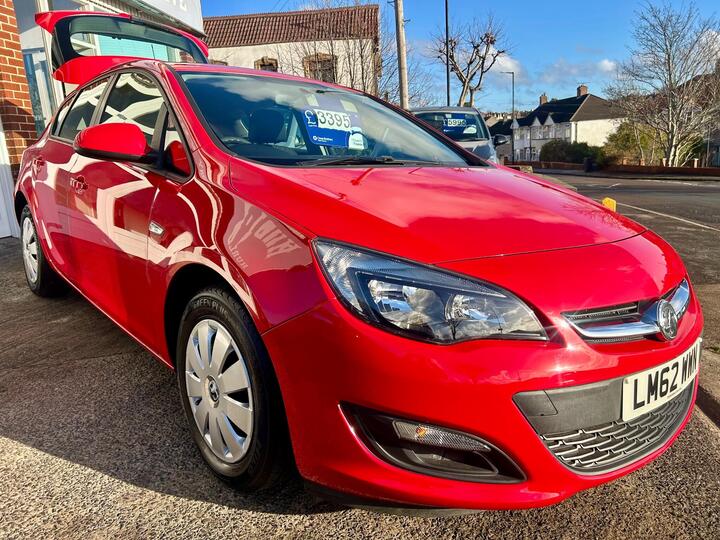 Vauxhall Astra 1.6 16v Exclusiv Euro 5 5dr